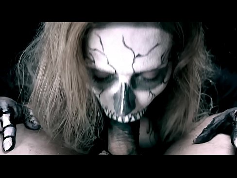 ❤️ Demoon meisie suig haan met haar swart mond en sluk cum. ️❌ Anale pornografie by ons af.hentaiteca.ru